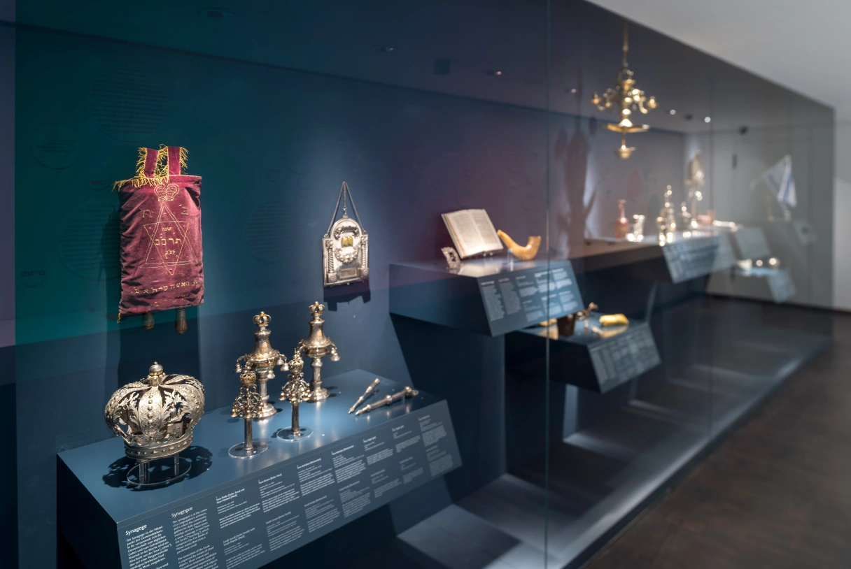 Permanent exhibition at the Jewish Museum on rituals