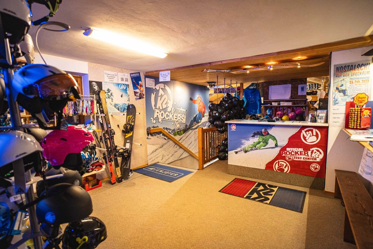 Sudelfeld ski school room with rental equipment (helmets, skis, snowboards, etc.)